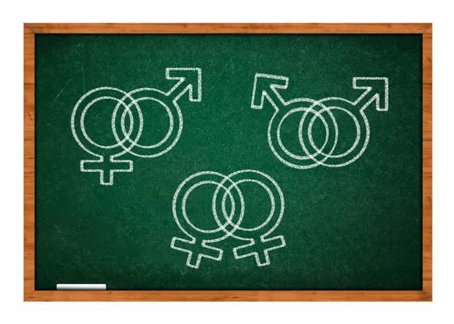 Okullarda belirli bir yaştan sonra öğrencilere cinsellikle ilgili eğitim verilmesine nasıl bakarsınız?