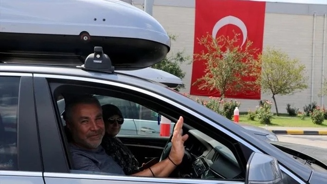 Gurbetten biri sizin ile evlenmek istese kabul eder misiniz?