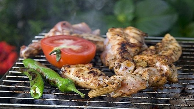 Özellikle hafta sonları yediğiniz bir yemek var mı?
