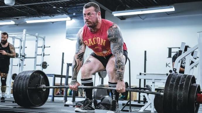 Squat vs Deadlift?