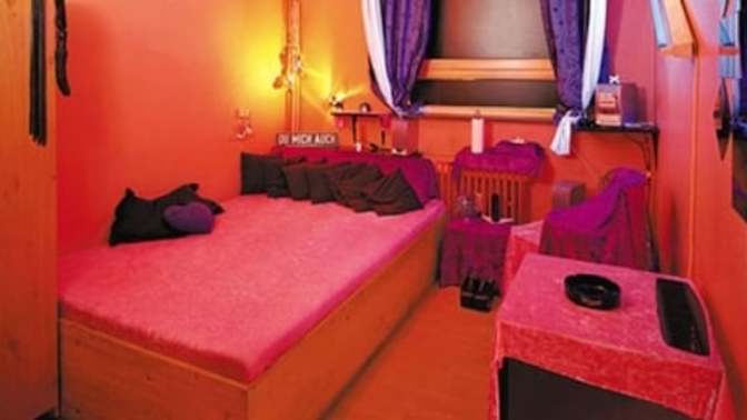 Neden kızlar için genel evi kürülmıyor?