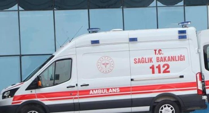 Zonguldak’ta cam silerken beşinci kattan düşen kadın öldü. Evinizde cam silerken dikkat ediyor musunuz?