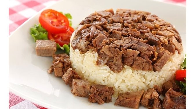 Tavuklu pilav mı, kavurmalı pilav mı?
