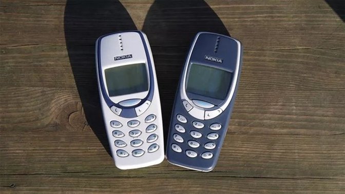 İlk ne zaman cep telefonu kullandınız?