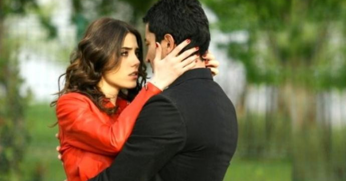Sevdiğiniz birine dokunduğunuzda ellerin titremesi neden olur?