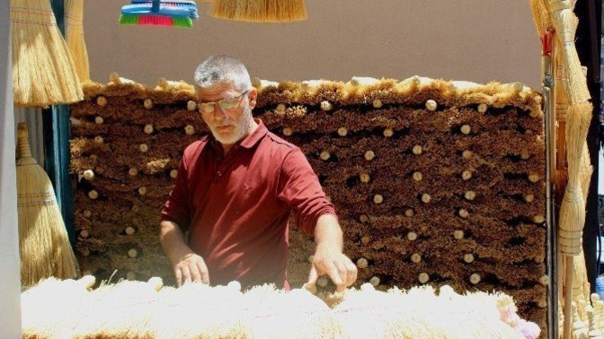 El süpürgesi , el gırgırı kullanan var mı?
