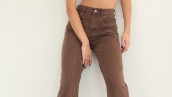 41 kiloyum boyum 1.63 baya zayıfım bu tarz bir pantalon alsam sizce daha mı olgun gözükürüm?
