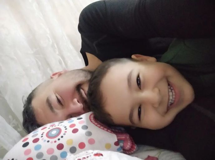 KS ailesi 🥰 çocuklarla aranız nasıl minnoşları nasıl mutlu ediyorsunuz size göre ufaklıklar için neler yapılabilir 👣?