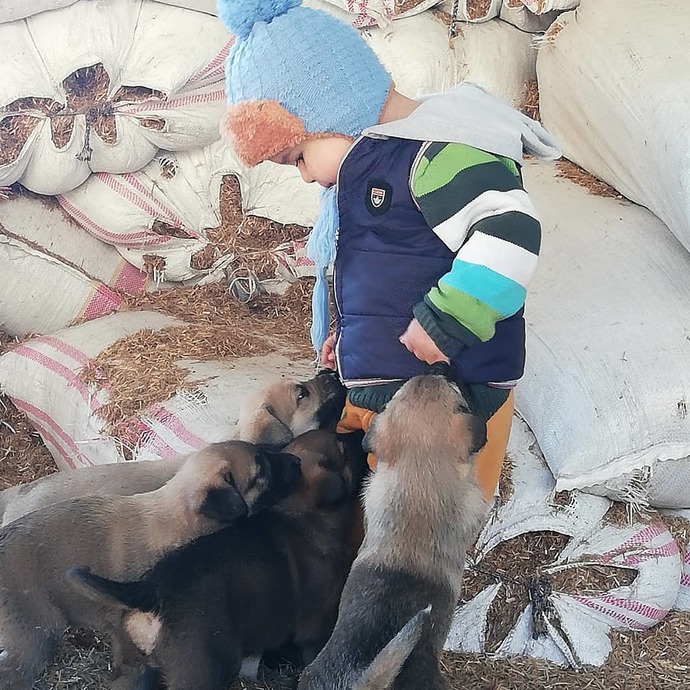 KS ailesi 🥰 çocuklarla aranız nasıl minnoşları nasıl mutlu ediyorsunuz size göre ufaklıklar için neler yapılabilir 👣?