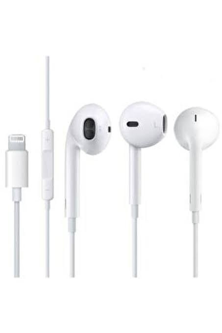 Dışarda müzik dinlemek istiyom ama kulaklığım kablolu ben dışında herkesin bluetooth çok mu demode kaldı kablolu kulaklık?