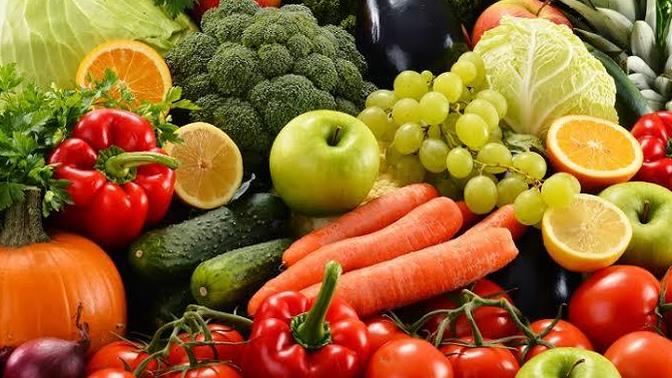 Bebeklerde ek gıda döneminde sebze meyve alıştırma süreci nasıl olmalı?