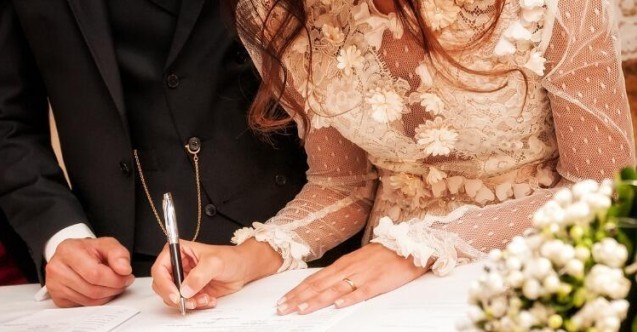 Diyanetten ilginç açıklama: Fakirle zenginin evlenmesi sorun olabilir! Aynı fikirde misiniz?