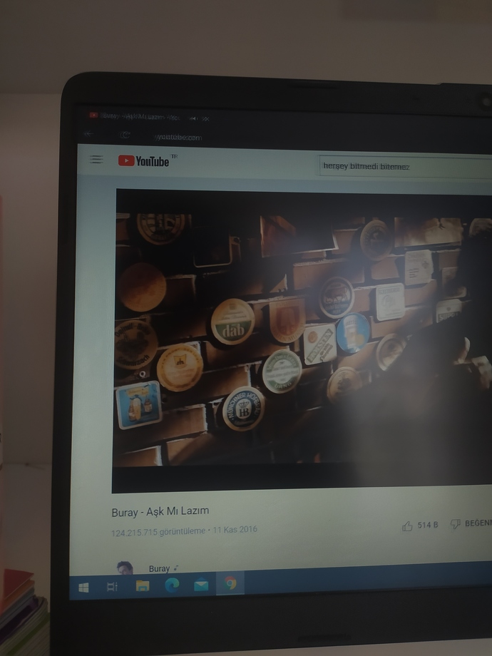 Bir şarkı önerin?