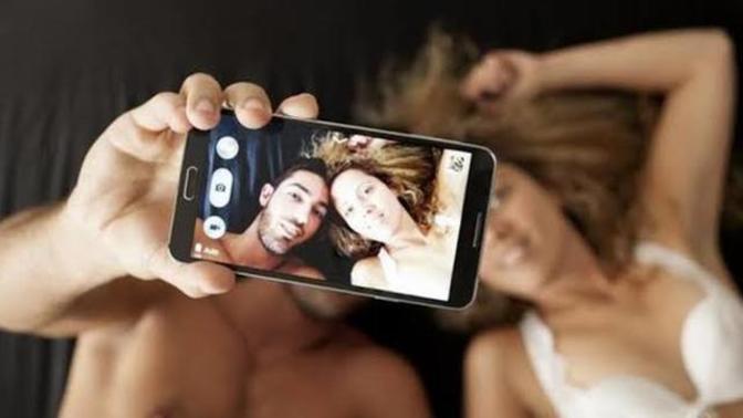 Sevgiliniz seks sırasında fotoğraf veya video çekmek istese izin verir misiniz?