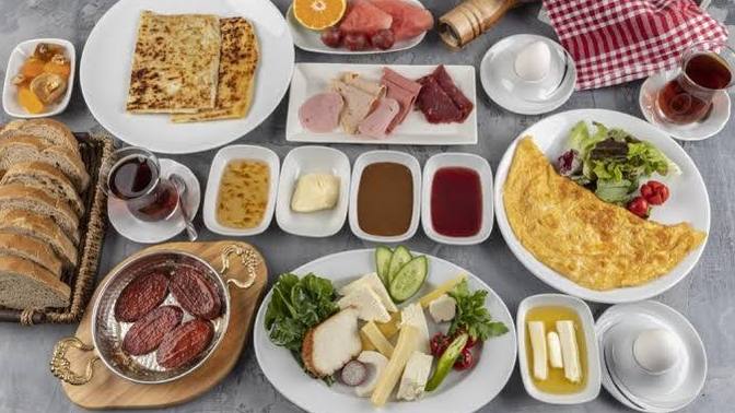 Hafta sonlarına özel yaptığınız özel bir kahvaltı/yemek var mı?