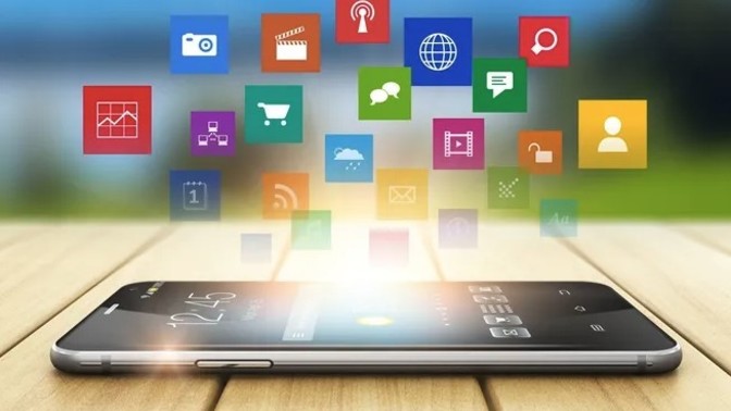 Herkesin telefonunda olması gereken, önerdiğiniz uygulamalar var mı?