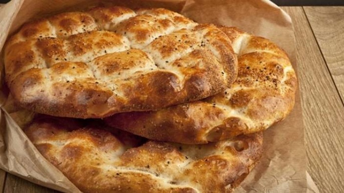Yumurtalı pide mi yumurtasız pide mi daha güzel olur?