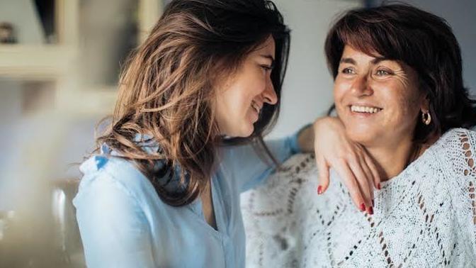 Annenizle babanızın dedikodusunu yapar mısınız?