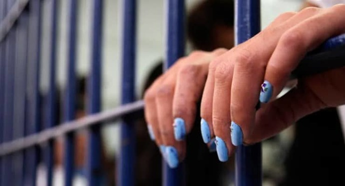 Hesabına yanlışlıkla yatan milyonları harcayan öğrenciye hapis cezası. Siz olsaydınız harcar mıydınız?