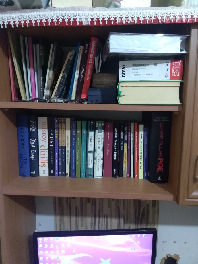 Kitap okuyor musunuz?