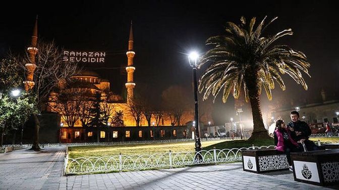 Valiliğin, İBB'nin Sultanahmet Meydanı'ndaki Ramazan etkinliklerini yasaklama kararı için ne düşünüyorsunuz?