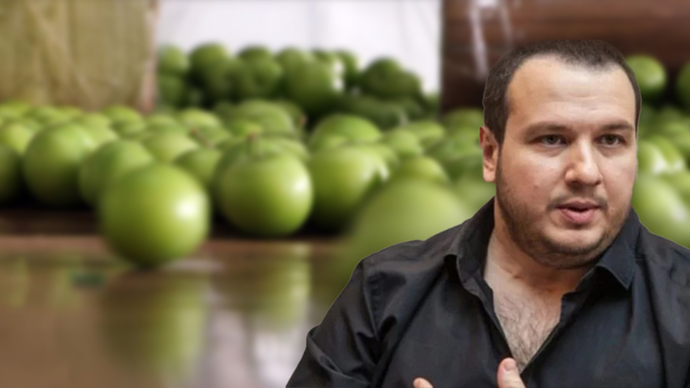 Şahan Gökbakar erik fiyatlarına isyan etti! En son ne zaman erik yediniz?