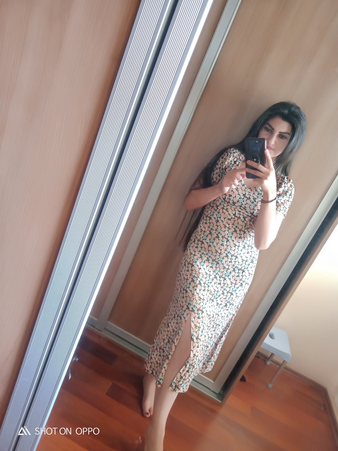 Dışarıya çıkacağım, hangi elbiseyi giyeyim?
