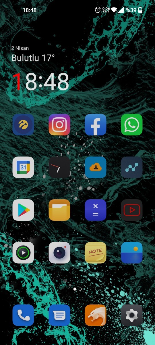 Telefon ana sayfan dağınık mı yoksa klasörlerle düzenli mi?