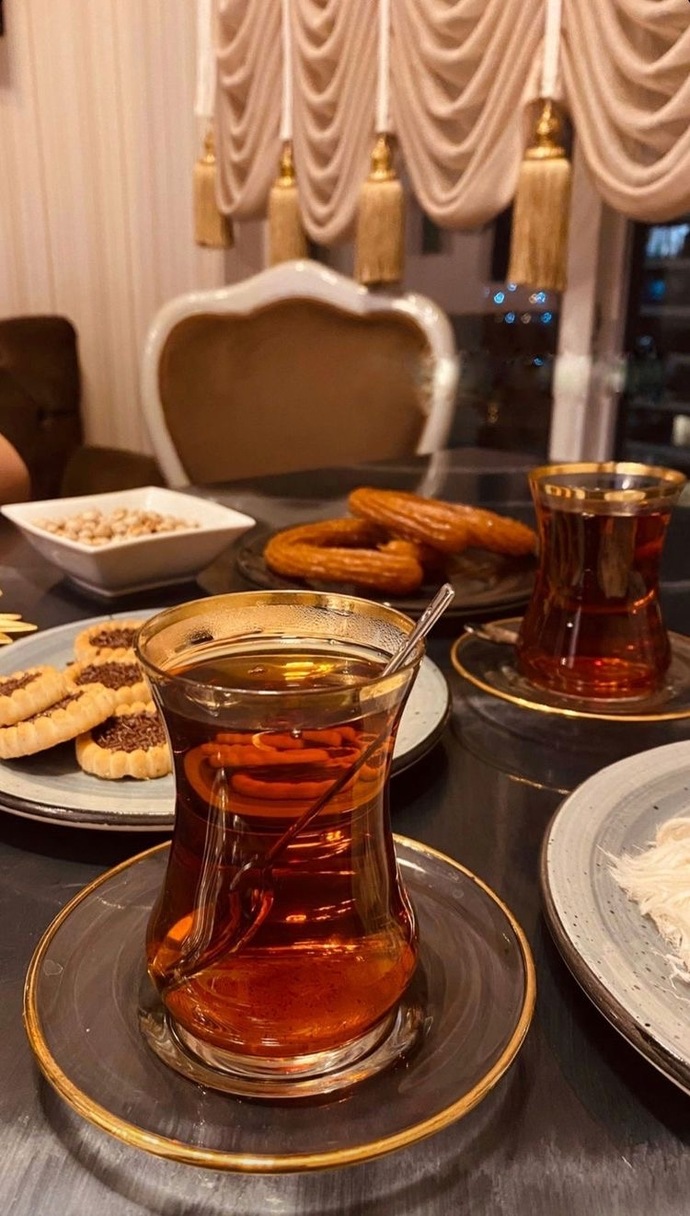 Yemekten sonra çay mı yoksa kahve mi tercih edersiniz?
