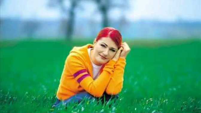 Bahar gelince havada gerçekten bir aşk kokusu oluyor mu? İçiniz kıpır kıpır mı?