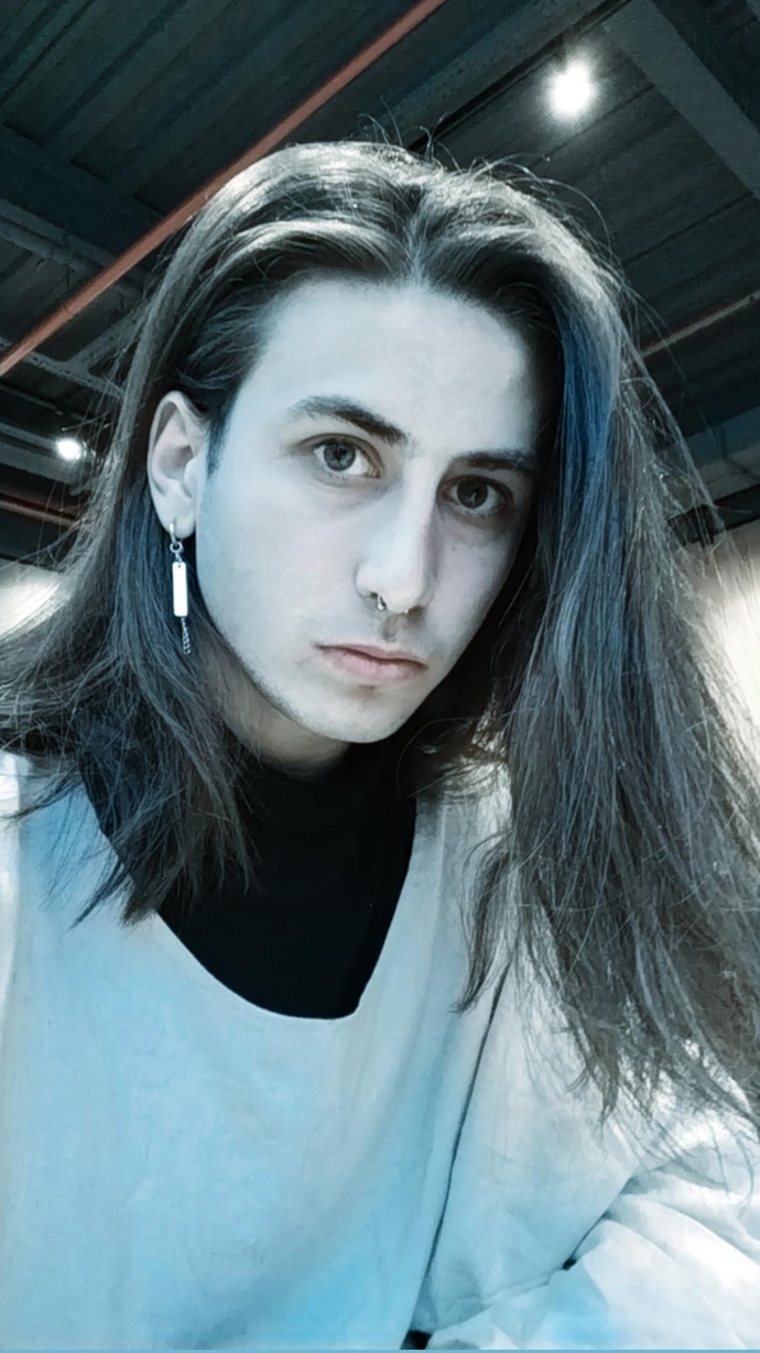Grunge, gohtic, punk tarzı?