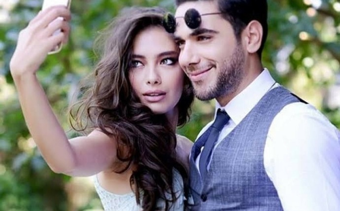 Neslihan Atagülün partneri eşi Kadir Doğulu oldu! İkilinin oyunculuğunu beğeniyor musunuz?