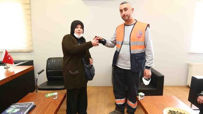 Sahipsiz para veya değerli bir eşya bulsanız sahiplenir misiniz?