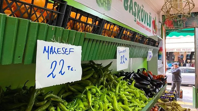Esnaf, etiketlere "Maalesef" yazarak derdini anlatıyor. Bu ekonomide senin #maalesef dediğin ne var?