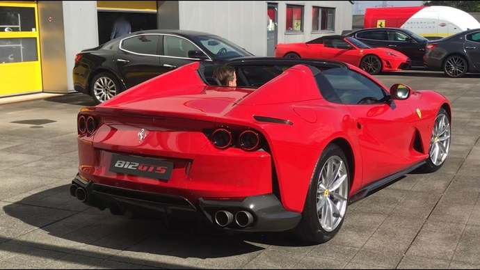 Hangi Ferrari’yi daha çekici buluyorsunuz?