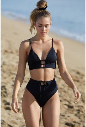 Küçük göğüs için nasıl bikini önerirsiniz?