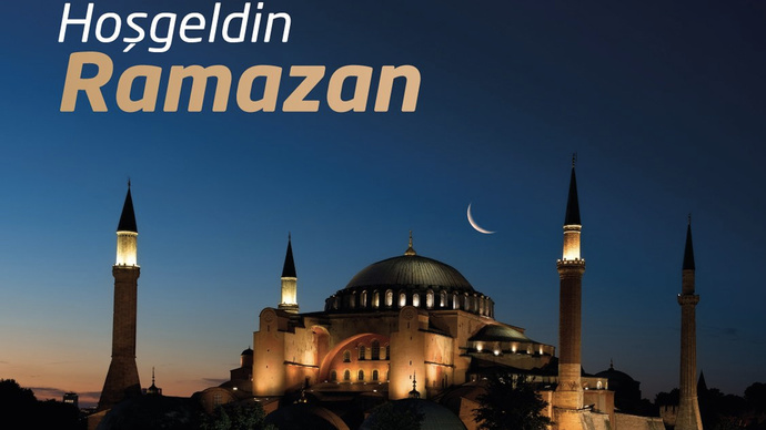 Teravih namazı sadece ramazanda kılınır.