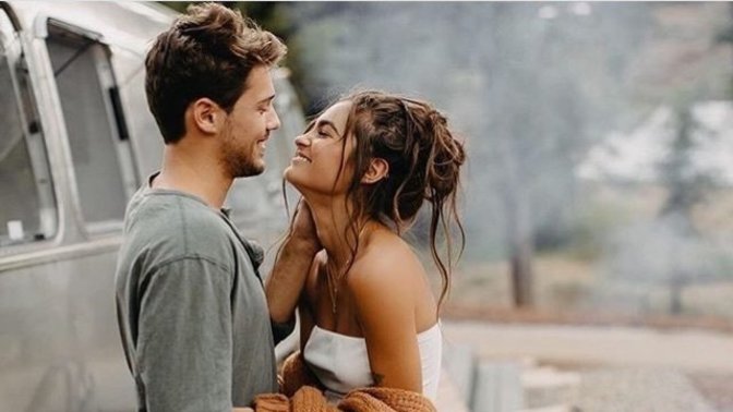 Çok seven mi kıskanır, güvenmeyen mi?