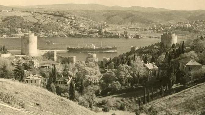 İstanbul boğazı renklendirme, yıl belirsiz. O yıllarda ne kadar sade değil mi, şimdiki halinden eser yok?