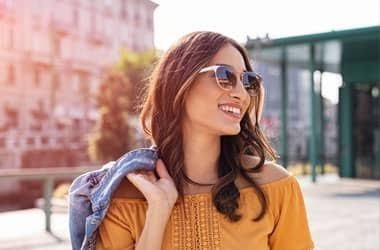 Sizce güneş gözlüğü kadın veya erkek çekicilik katıyor mu?