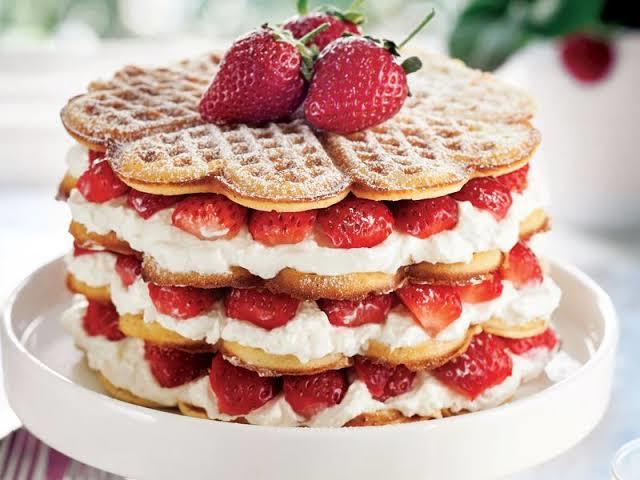 Tatlı yer misin, tatlı alayım mı, tatlı yapayım mı? Sorularına asla hayır diyemem 🧁🍓