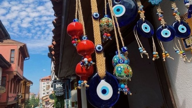 Nazar 🧿 boncuğuna ınanır mısınız?