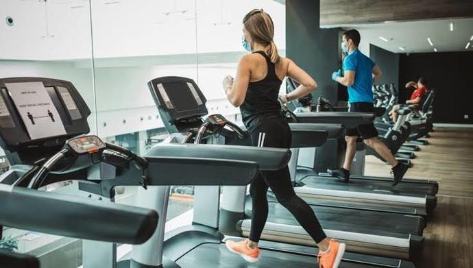 Spor salonuna yalnız gitmekten utanır mısın?