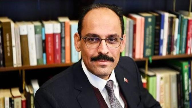 2023 seçimlerinde Erdoğan adaylıktan çekilir mi sizce?