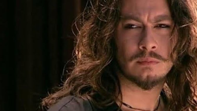2007 yılında vefat eden Barış Akarsu’nun hayatı film oluyor. Barış Akarsu’yu sever misiniz?