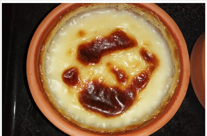 Fırın sütlaç yapmasını sevdiğim bir yemektir 