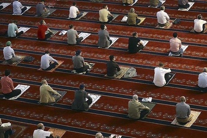 Kendi çektiği #RamazanRuhu’nu yansıtan görsellerle yarışmaya katılan 3 kişi 100 TL Trendyol hediye çeki kazanıyor!