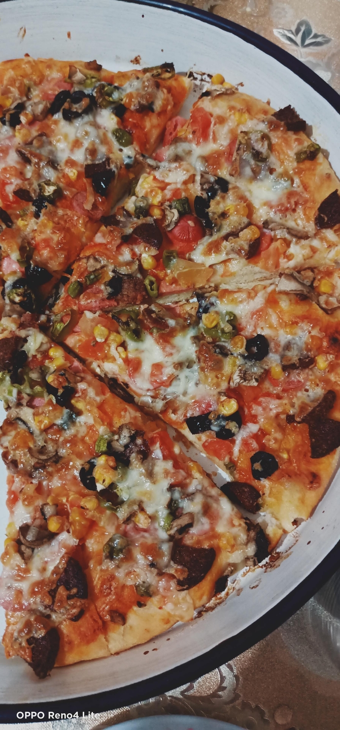 İftar için ev yapımı pizza 🍕 