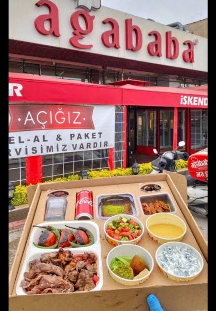 Kendi çektiği #RamazanRuhu’nu yansıtan görsellerle yarışmaya katılan 3 kişi 100 TL Trendyol hediye çeki kazanıyor!