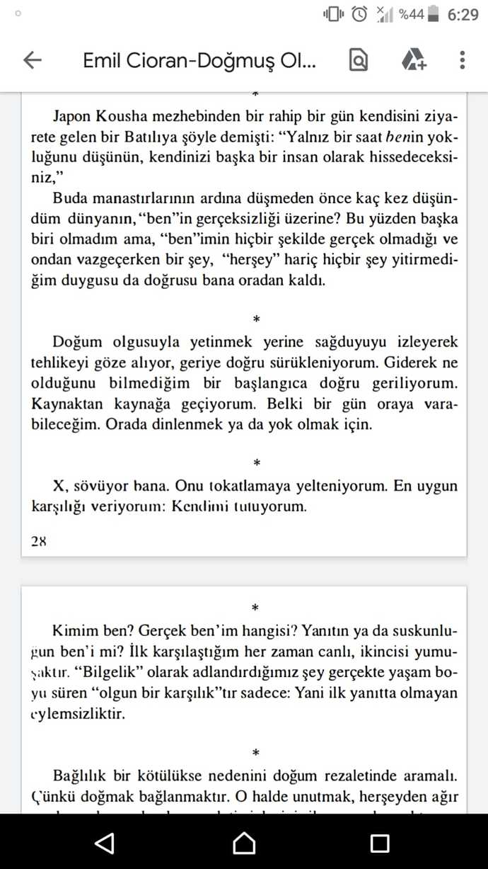 Her insan kendine yakın bulduğu ünlü ya da  karaktere özeniyor mu?